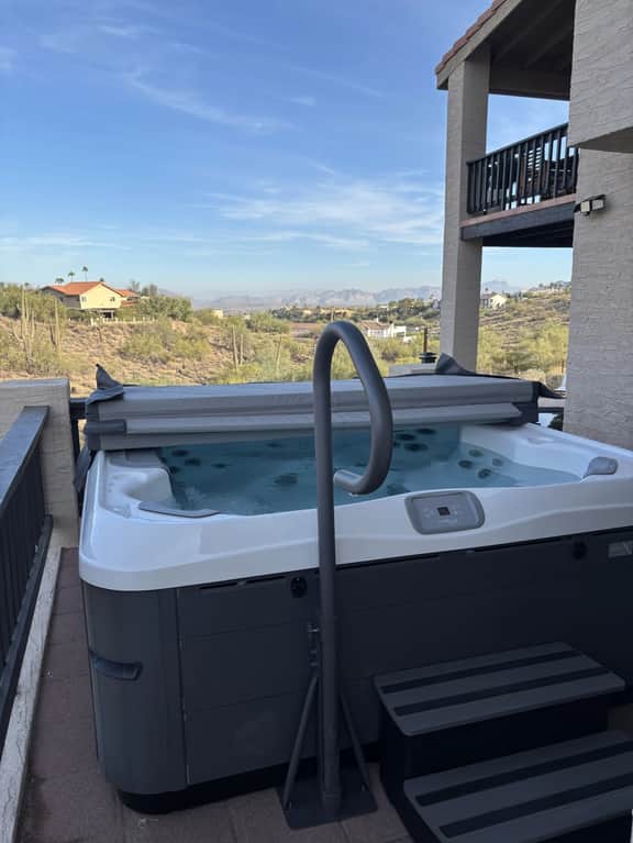 Southwestern Desert Escape/Pool/Hot Tub/Sleeps 12