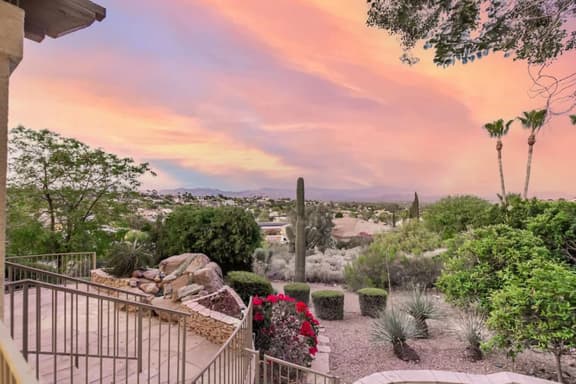 Overlook Delight with 3 Bedrooms and Amazing Views